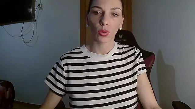 Vampirosa online show from 02.04.26