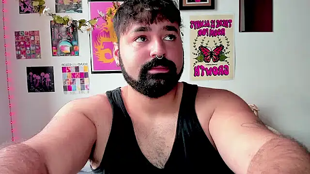 Snapshot of johnnyalx chatting on 10.11.25 johnnyalx online show from 10.11.25