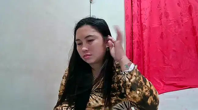 LalaiAsian online show from 02.12.25