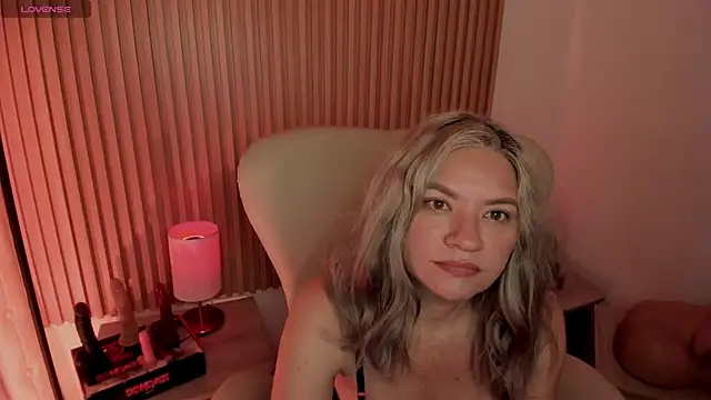 MarianL0ve online show from 01.31.25