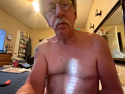 Snapshot of jck1m0t chatting on 10.01.25 jck1m0t online show from 10.01.25