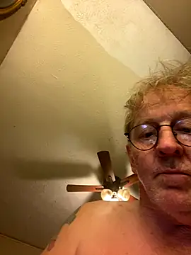 Snapshot of jck1m0t chatting on 10.24.25 jck1m0t online show from 10.24.25