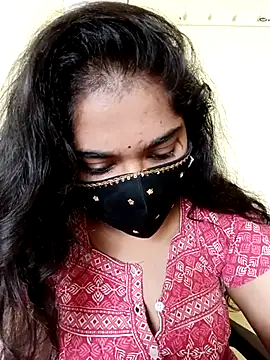 Snapshot of riya-baby chatting on 07.22.26 riya-baby online show from 07.22.26
