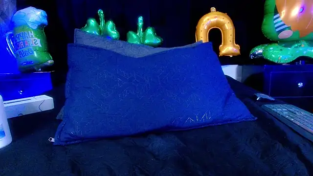 shelsyloreds online show from 03.14.25