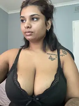 Snapshot of layla_amin chatting on 07.01.26 layla amin online show from 07.01.26