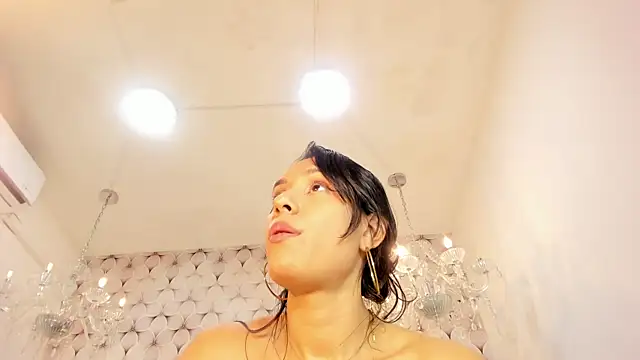 Snapshot of PilarJones_ chatting on 01.09.25 PilarJones online show from 01.09.25