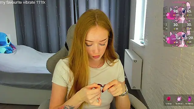 Snapshot of Hot_Mia_ chatting on 06.03.26 Hot Mia online show from 06.03.26