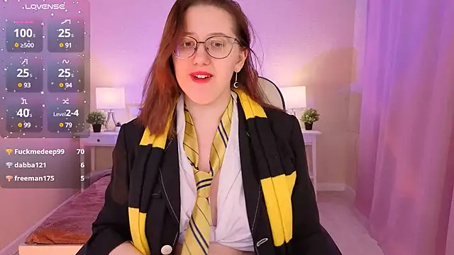 Charmy Gracy online show from 12.16.24