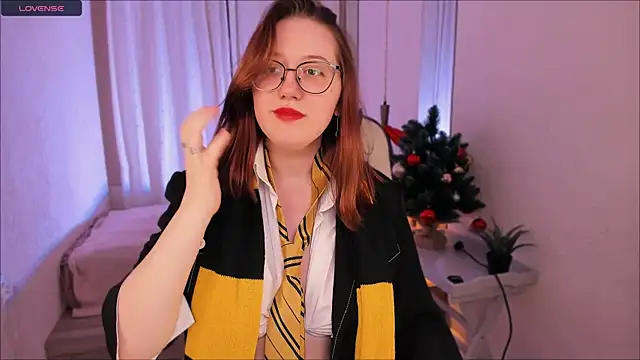 Charmy Gracy online show from 12.29.24