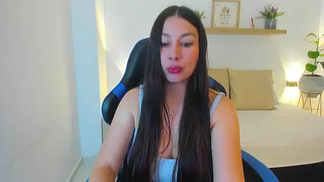 Snapshot of bella_99_ chatting on 06.02.26 bella 99 online show from 06.02.26