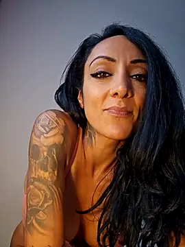 miatemptress69 online show from 10.11.25