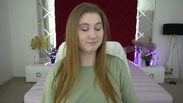 Snapshot of handsome_D chatting on 12.20.24 handsome D online show from 12.20.24