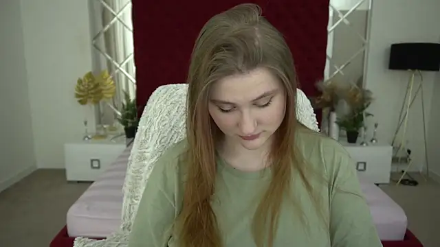 Snapshot of handsome_D chatting on 12.21.24 handsome D online show from 12.21.24