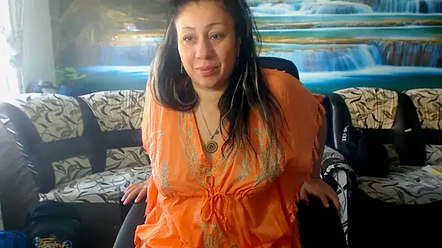 MoistMady online show from 09.28.25