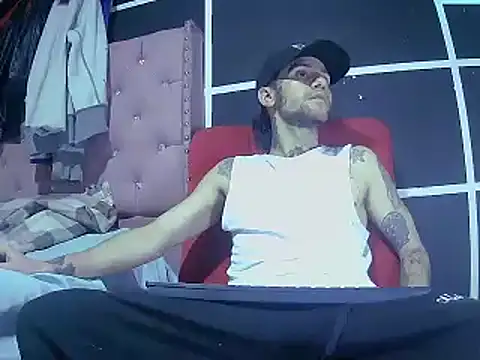 Snapshot of Christian_Stiven1 chatting on 09.29.25 Christian Stiven1 online show from 09.29.25