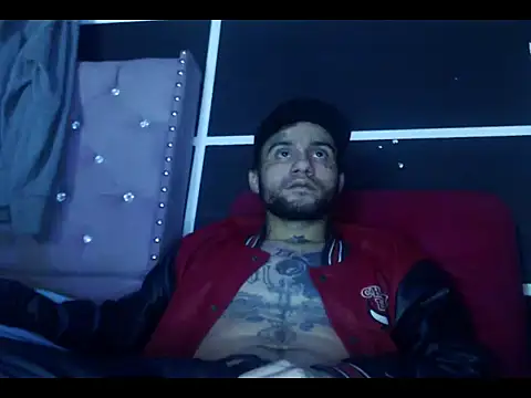 Snapshot of Christian_Stiven1 chatting on 10.23.25 Christian Stiven1 online show from 10.23.25