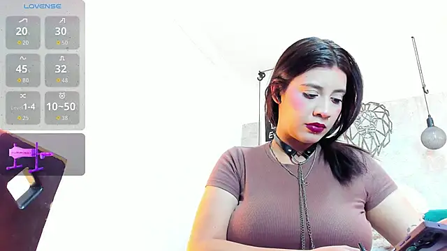 Snapshot of Rebeca_xs chatting on 02.01.26 Rebeca xs online show from 02.01.26