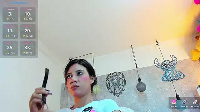 Snapshot of Rebeca_xs chatting on 02.02.26 Rebeca xs online show from 02.02.26