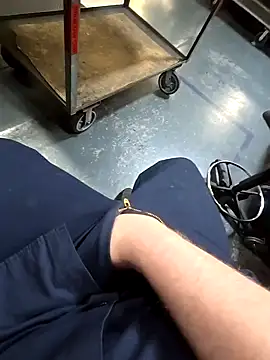 Snapshot of WhiteMeat069 chatting on 12.21.24 WhiteMeat069 online show from 12.21.24