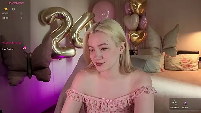Snapshot of elinanortas chatting on 06.16.26 elinanortas online show from 06.16.26