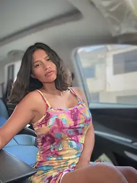 Snapshot of sexi_noemi chatting on 10.23.25 sexi noemi online show from 10.23.25