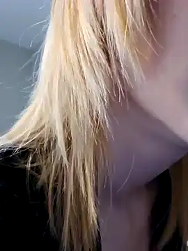 AmethystFoxx online show from 01.10.25