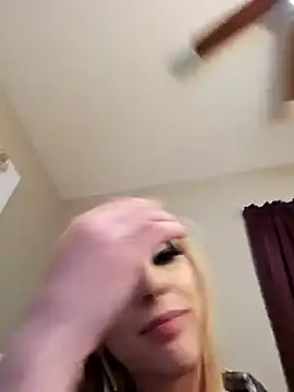 AmethystFoxx online show from 01.13.25