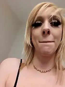 AmethystFoxx online show from 01.20.25
