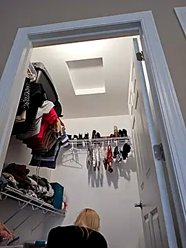 AmethystFoxx online show from 10.23.25