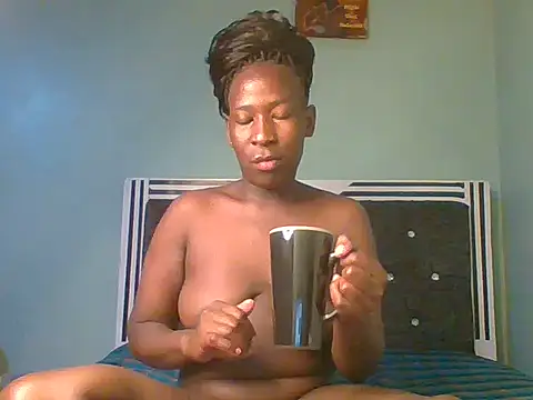 blackcuteebony online show from 11.26.25