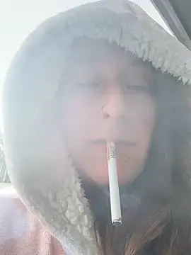 Snapshot of Mini_And_The_Bear chatting on 02.21.26 Mini And The Bear online show from 02.21.26