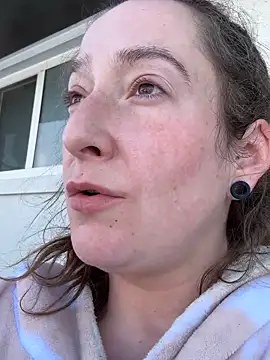 Mini And The Bear online show from 03.19.26