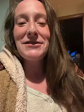 Mini And The Bear online show from 04.16.26