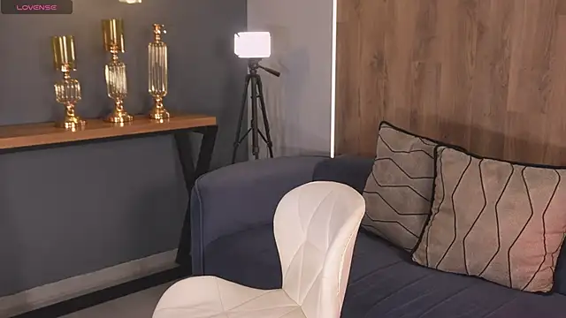 NaomiSainz online show from 11.15.25