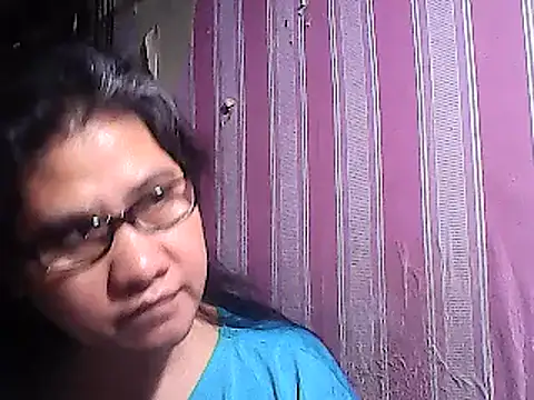 sweetsosie18 online show from 02.18.25