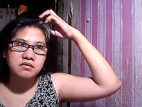 sweetsosie18 online show from 02.24.25