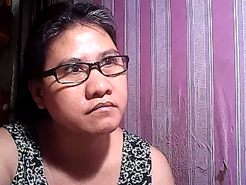 sweetsosie18 online show from 02.25.25