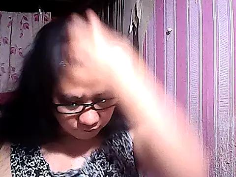 sweetsosie18 online show from 02.25.25