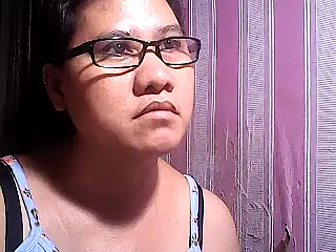 sweetsosie18 online show from 02.28.25