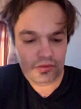 Snapshot of makau1 chatting on 02.15.25 makau1 online show from 02.15.25