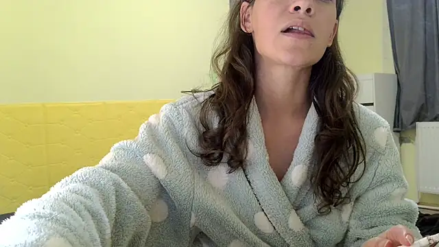 Snapshot of MercyLove chatting on 10.08.25 MercyLove online show from 10.08.25