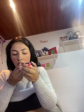 Snapshot of MadisonCambel chatting on 01.17.25 MadisonCambel online show from 01.17.25