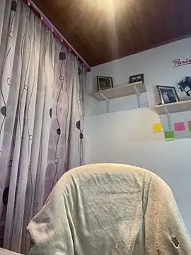 Snapshot of MadisonCambel chatting on 02.14.25 MadisonCambel online show from 02.14.25