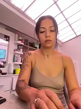 Snapshot of MadisonCambel chatting on 10.16.25 MadisonCambel online show from 10.16.25