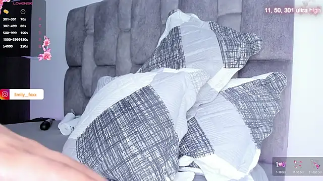 emily fox1 online show from 02.18.26