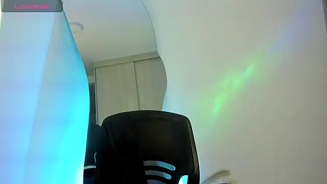 SussiVega online show from 09.13.25