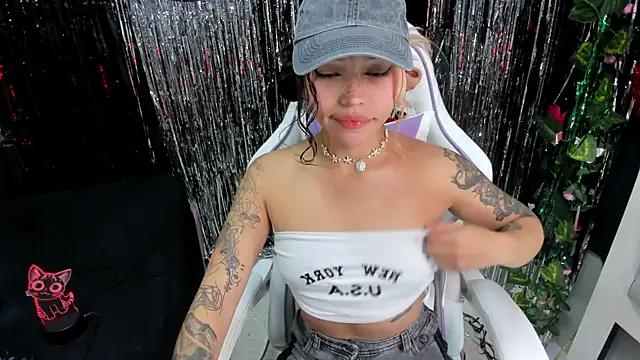 katalina garcia online show from 10.24.25