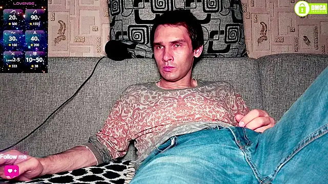 Snapshot of DavidCarroll chatting on 10.04.25 DavidCarroll online show from 10.04.25