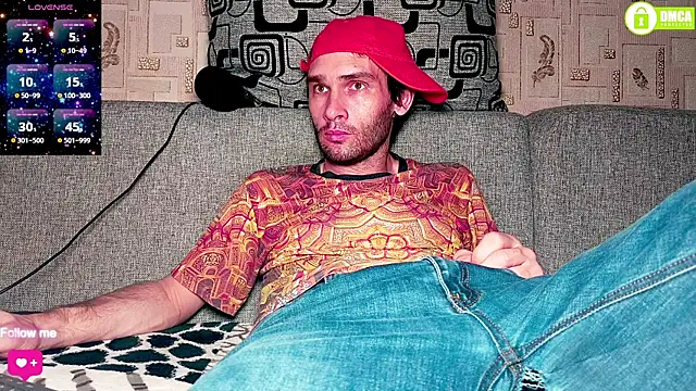 Snapshot of DavidCarroll chatting on 11.04.25 DavidCarroll online show from 11.04.25