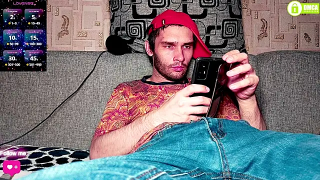 Snapshot of DavidCarroll chatting on 11.06.25 DavidCarroll online show from 11.06.25